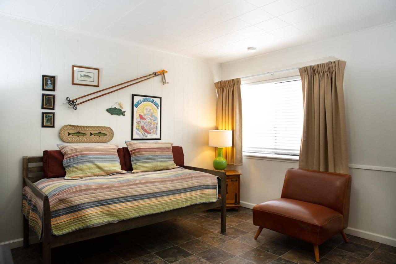 June Villager Lodge June Lake