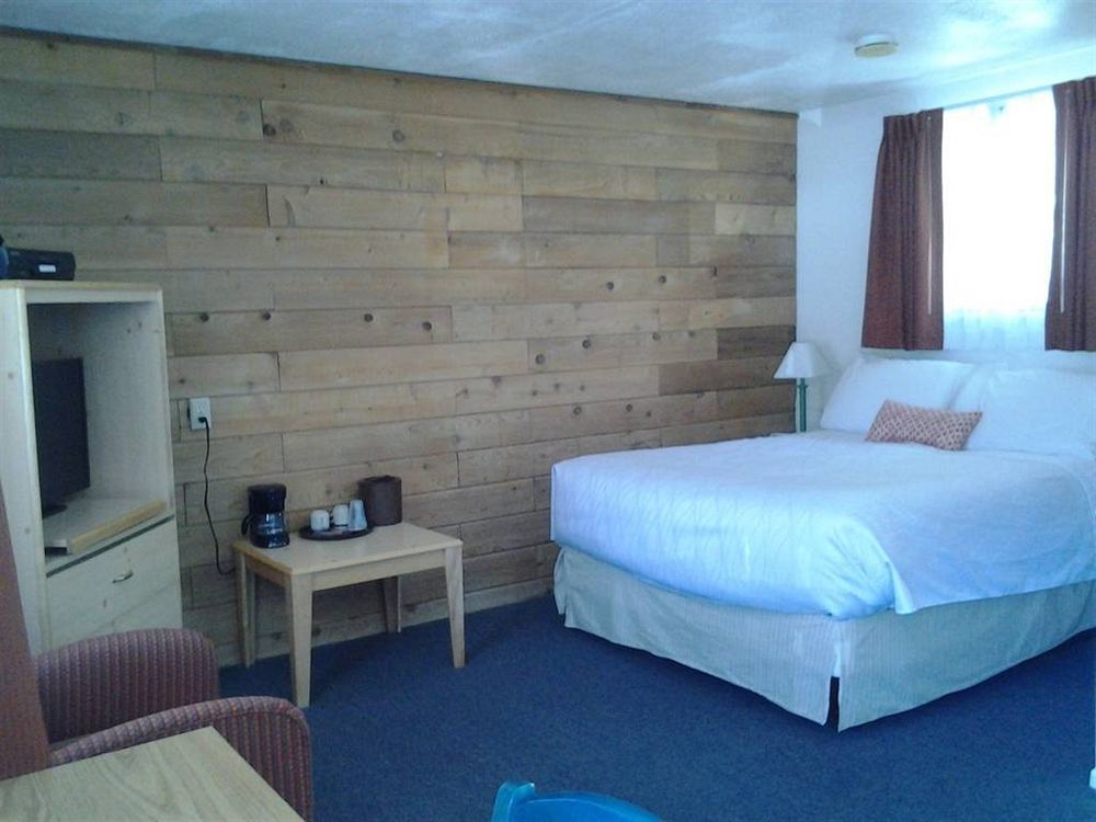Lodge June Villager *